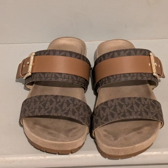 Michael Kors Sandals - Picture 2 of 7